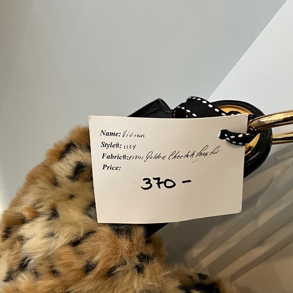 Glenda Gies- Vivian- NEW! Shoulder bag-Golden Cheetah Faux Fur-Retired - Picture 4 of 4